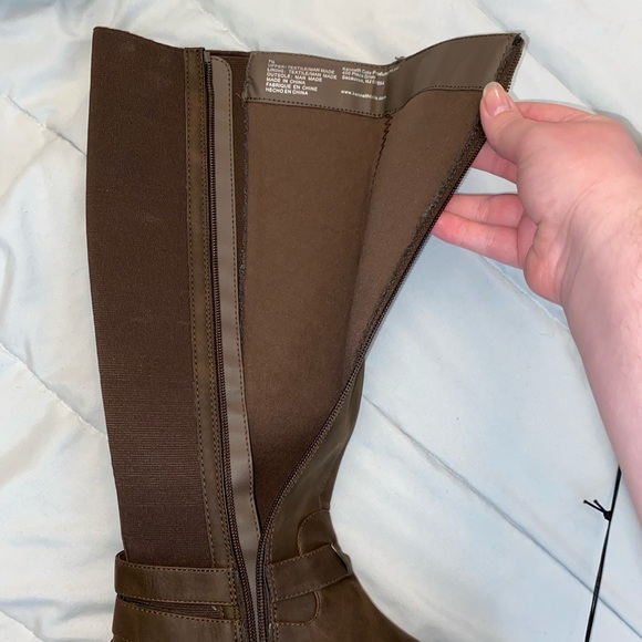 Kenneth Cole Reaction Brown Riding Boots - Picture 3 of 9